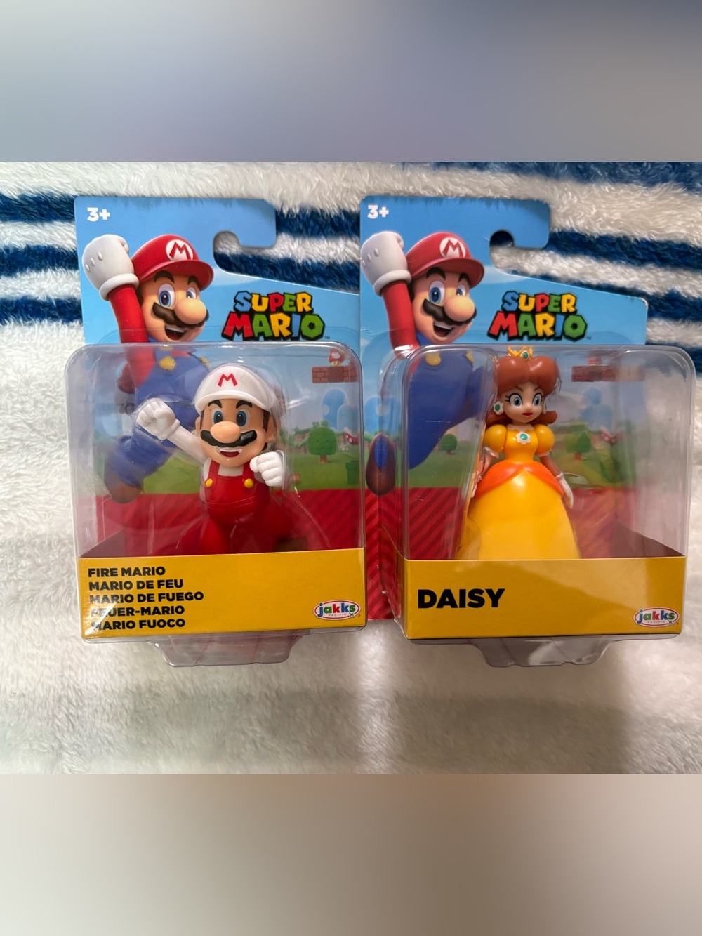 New Lot of 2 New Jakks Pacific Daisy snd Fire Mario